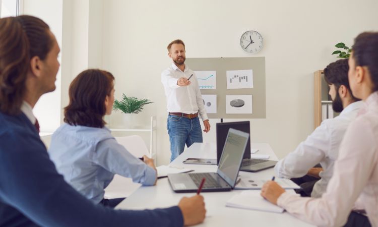 Descubre qué es el coaching empresarial y sus tipos